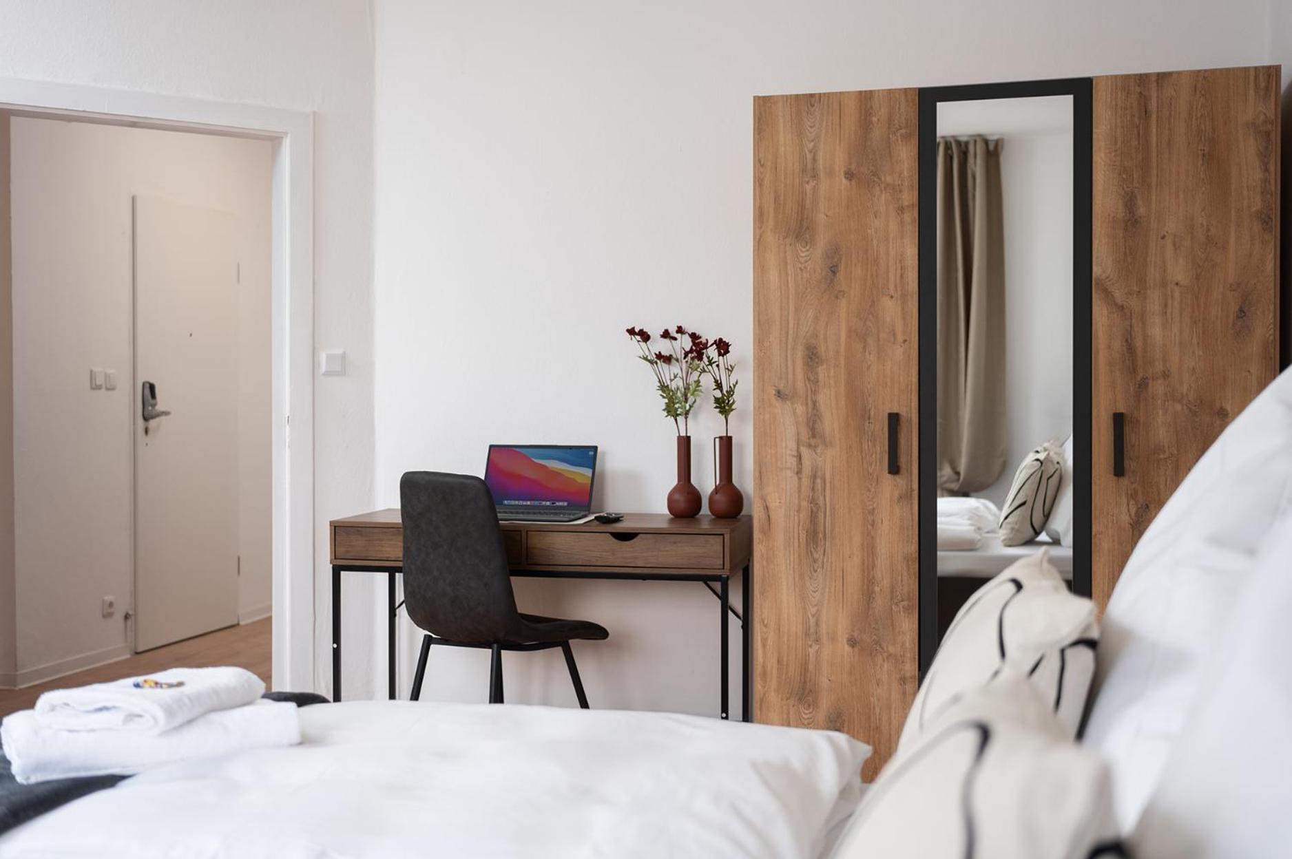 דאטלן 1-4 Gaeste Wohnung W-Lan, Netflix, Amazon, Parken, Arbeitsplatz, 24H Check In ,Vollausgestattet Kueche, Handtuecher Seife U,V,M Fuer Geschaeftsreisende, Paare, Familien , מראה חיצוני תמונה