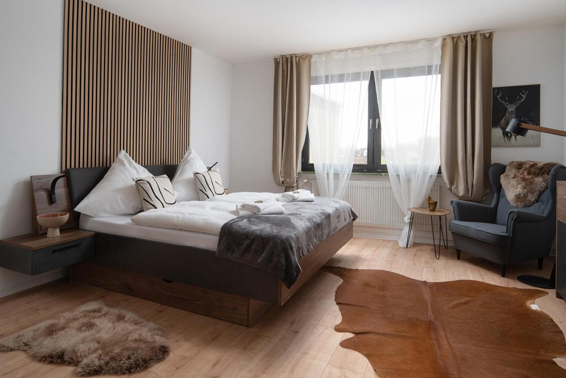 דאטלן 1-4 Gaeste Wohnung W-Lan, Netflix, Amazon, Parken, Arbeitsplatz, 24H Check In ,Vollausgestattet Kueche, Handtuecher Seife U,V,M Fuer Geschaeftsreisende, Paare, Familien , מראה חיצוני תמונה