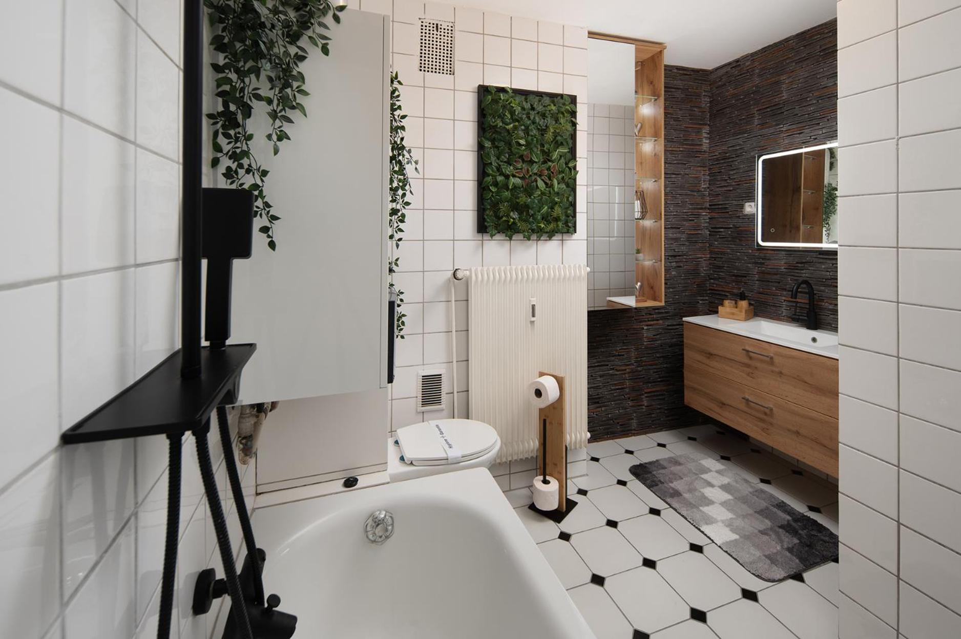 דאטלן 1-4 Gaeste Wohnung W-Lan, Netflix, Amazon, Parken, Arbeitsplatz, 24H Check In ,Vollausgestattet Kueche, Handtuecher Seife U,V,M Fuer Geschaeftsreisende, Paare, Familien , מראה חיצוני תמונה